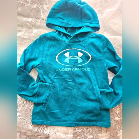 Under Armour Other - Kids Under Armour hoodie sweater size 7 cozy comfort